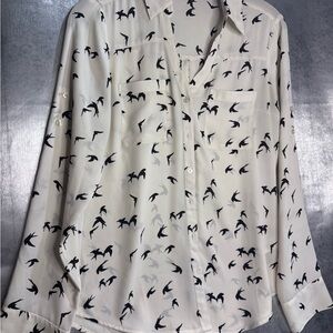 Women’s express XS black Bird Print Button-Up dress shirt Blouse EUC